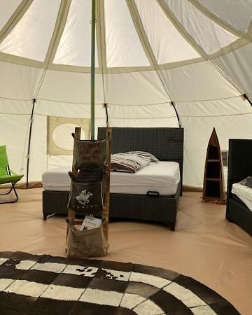 Natuur-Like Glamping In Bosland NeerNeerpelt Esterno foto