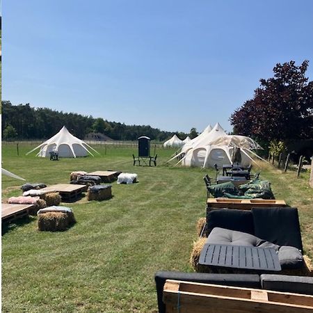 Natuur-Like Glamping In Bosland NeerNeerpelt Esterno foto