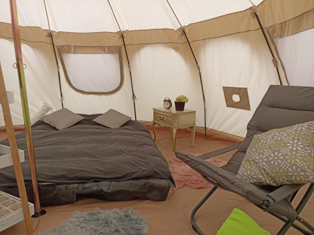 Natuur-Like Glamping In Bosland NeerNeerpelt Esterno foto